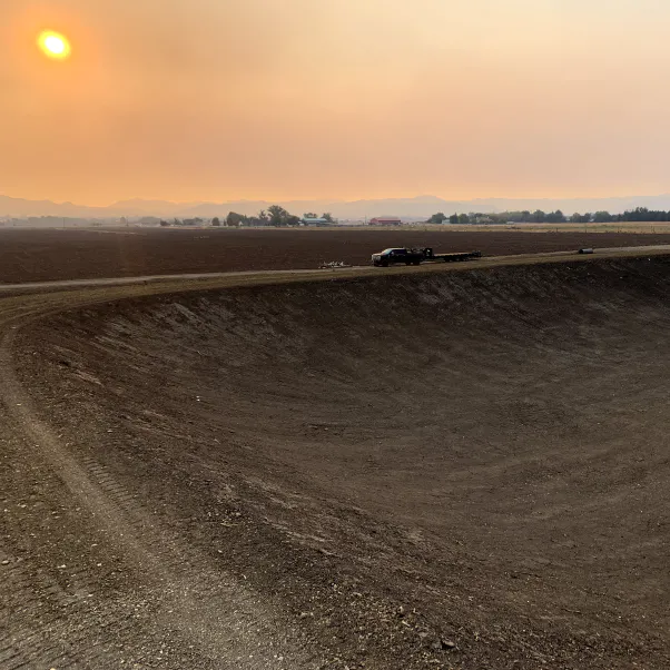 sunrise-agricultural-pond-eagle-point-or